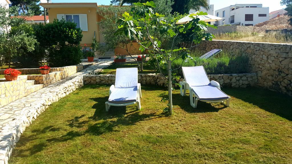 Villa Nela Petrcane Ngoại thất bức ảnh