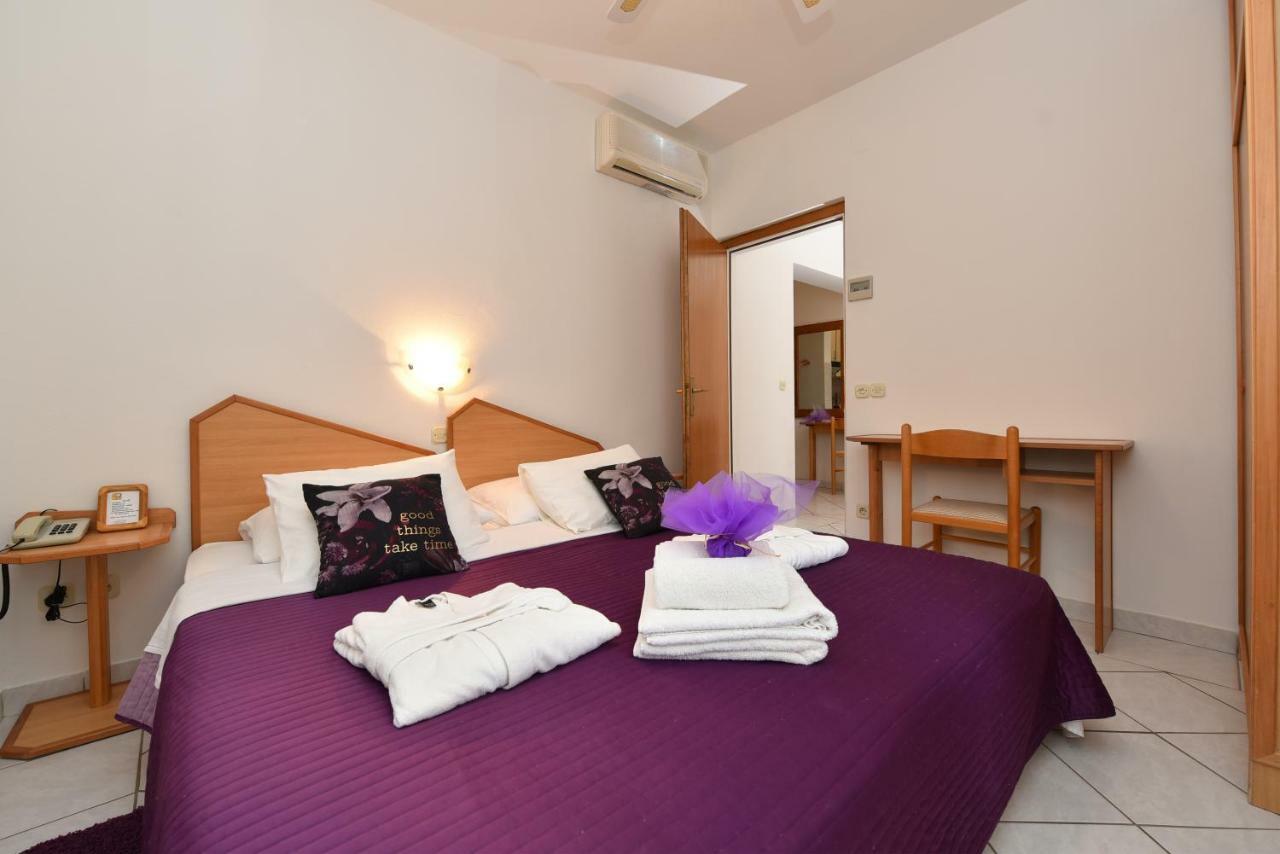 Villa Nela Petrcane Ngoại thất bức ảnh