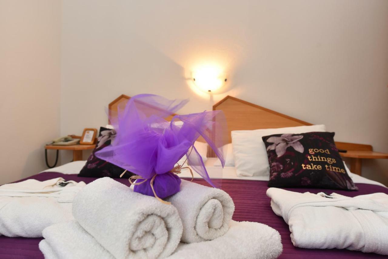 Villa Nela Petrcane Ngoại thất bức ảnh