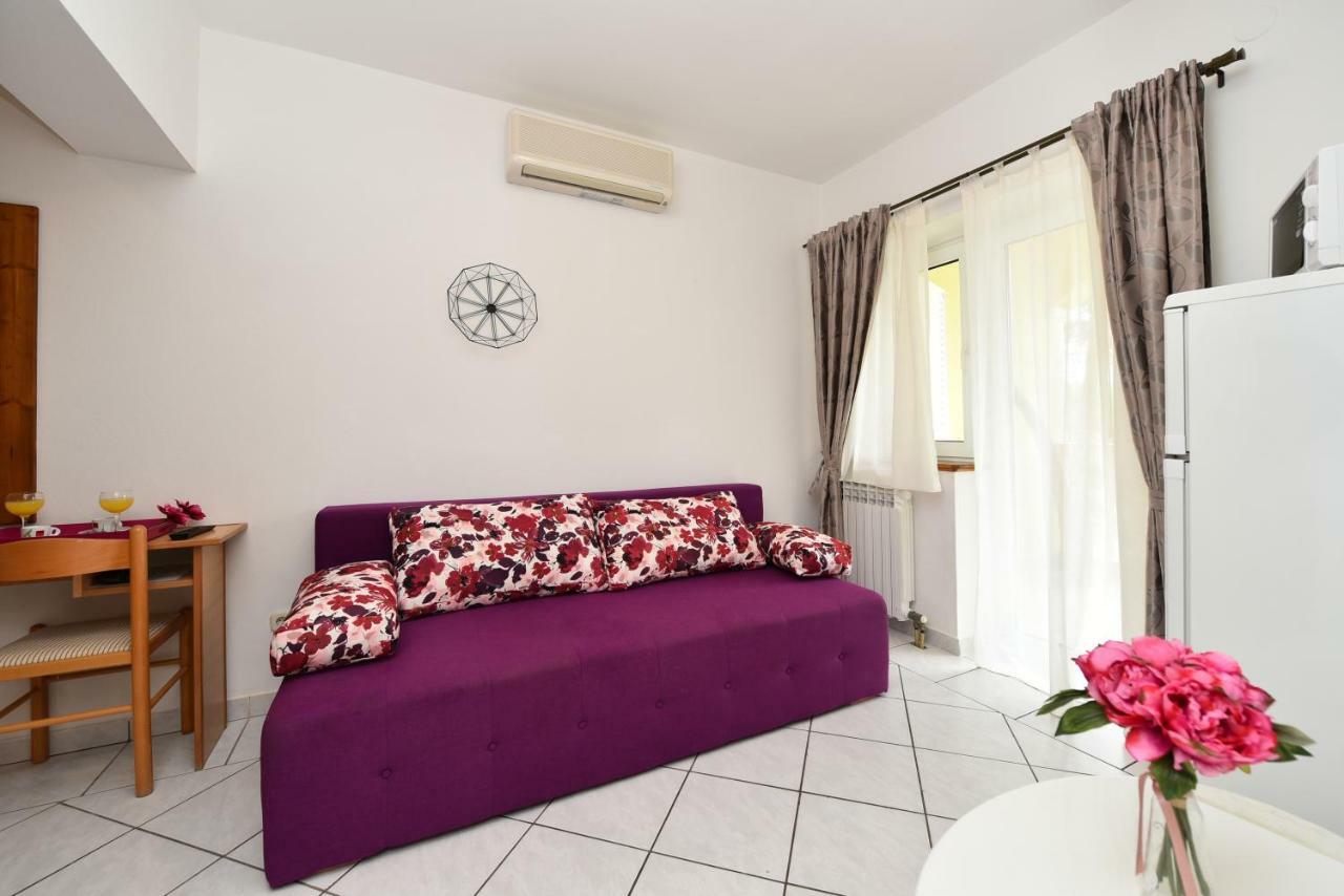 Villa Nela Petrcane Ngoại thất bức ảnh