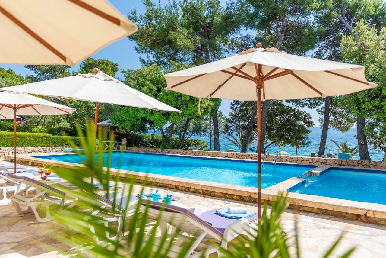 Villa Nela Petrcane Ngoại thất bức ảnh