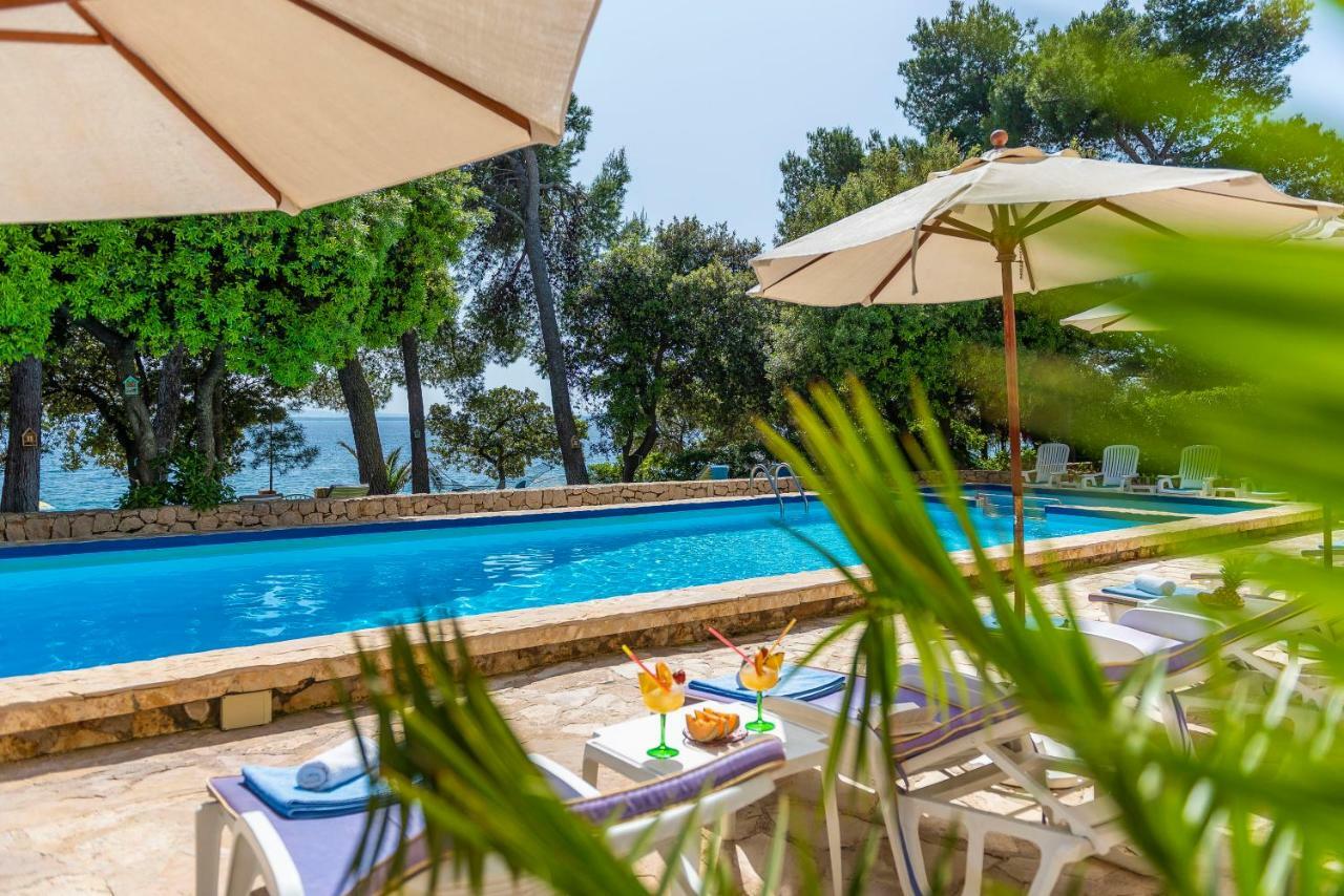 Villa Nela Petrcane Ngoại thất bức ảnh