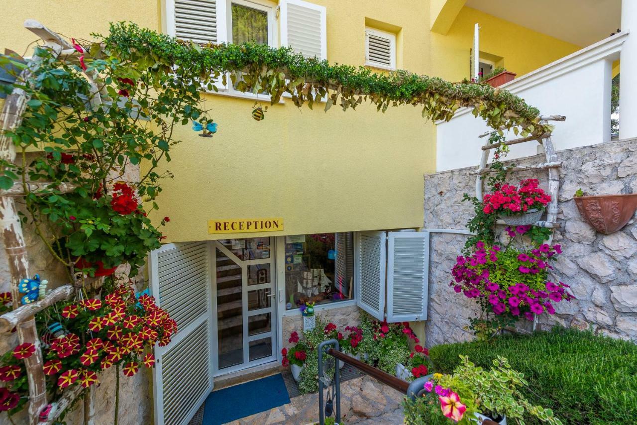 Villa Nela Petrcane Ngoại thất bức ảnh