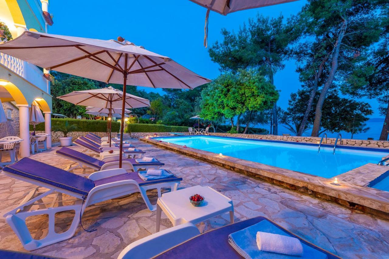 Villa Nela Petrcane Ngoại thất bức ảnh