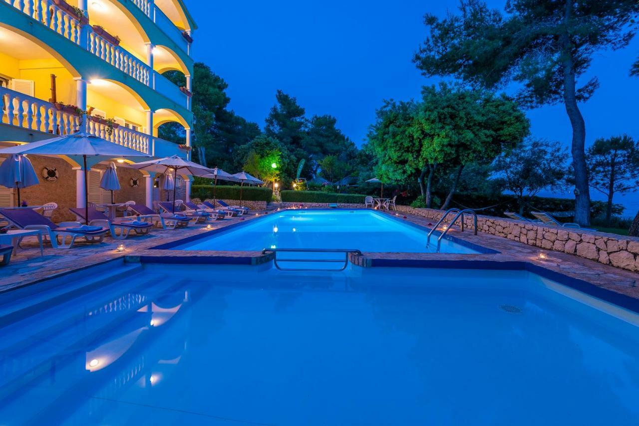 Villa Nela Petrcane Ngoại thất bức ảnh