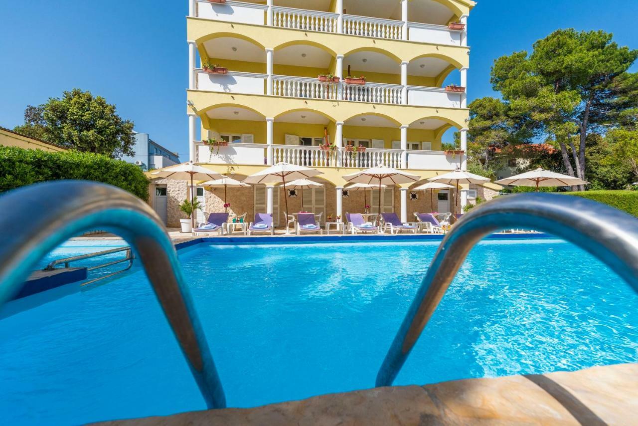 Villa Nela Petrcane Ngoại thất bức ảnh
