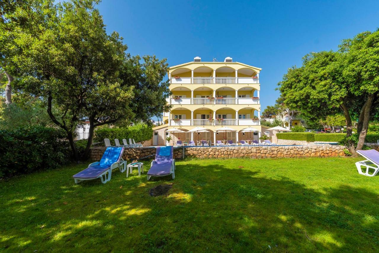Villa Nela Petrcane Ngoại thất bức ảnh